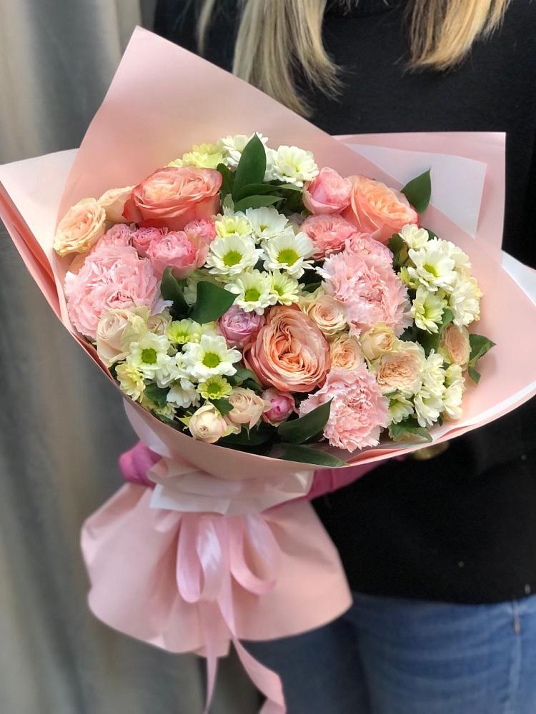 Букет цветов из: Гвоздики, Розы и Хризантемы в Анжеро-Судженске