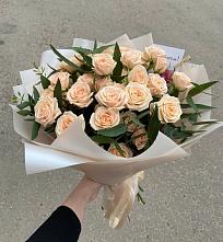 Букет Кремовые розы Латте в Анжеро-Судженске