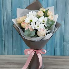 Букет цветов из:  Хризантемы и Розы #REPLACE_PRED# Анжеро-Судженске