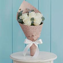 Букет контраст в Анжеро-Судженске Букет цветов из:  Розы в Анжеро-Судженске