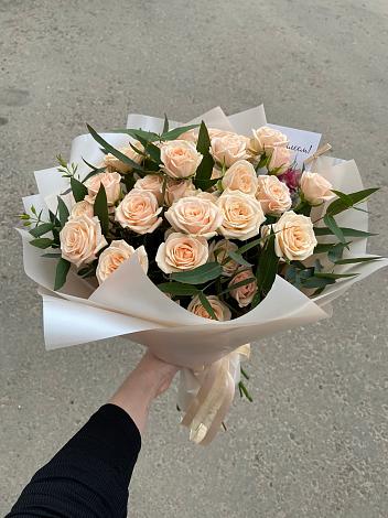 Букет Кремовые розы Латте в Анжеро-Судженске