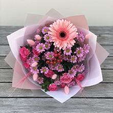Букет цветов из:  Розы, Герберы и Хризантемы в Анжеро-Судженске
