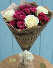 Букет Удивительный из роз в Анжеро-Судженске Букет цветов из:  Розы в Анжеро-Судженске