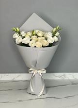 Букет цветов из:  Розы и Лизиантусы в Анжеро-Судженске